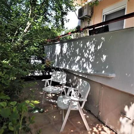 Zennova #16 Naftilos Family Summer House *