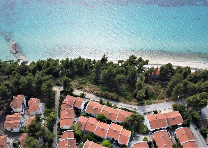 Zennova #16 Naftilos Family Summer House